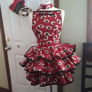 Hand made aprons for Young boy with cancer